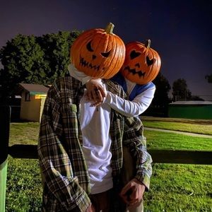 Meet your Posher, Derek